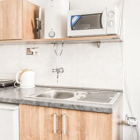 Casa vacanze Four Bedroom Holiday In Josefŭv Dŭl